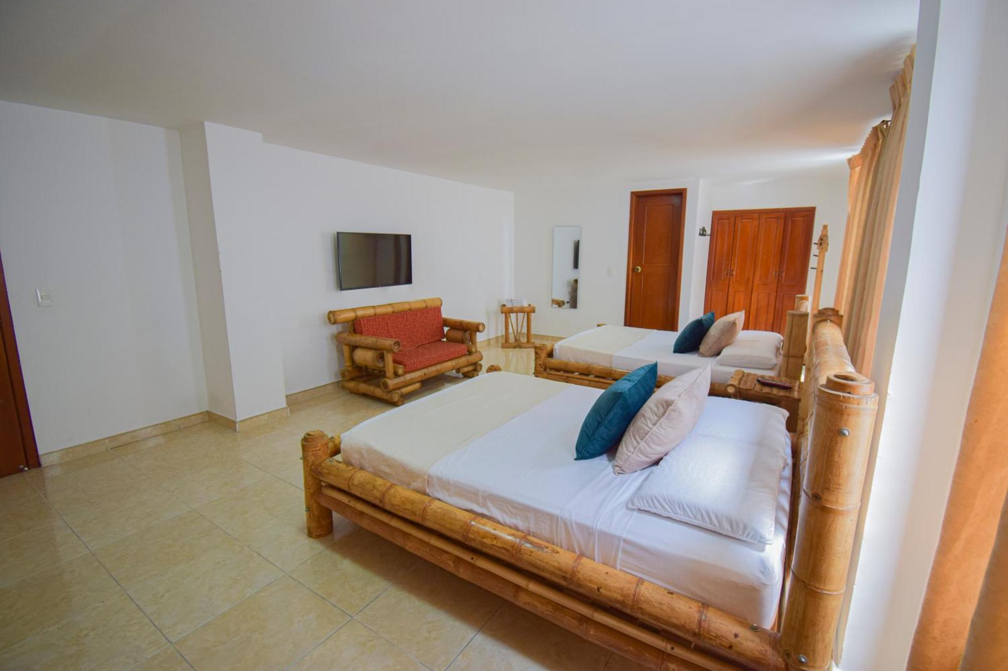 Hotel Toledo Plaza Armenia  Dış mekan fotoğraf