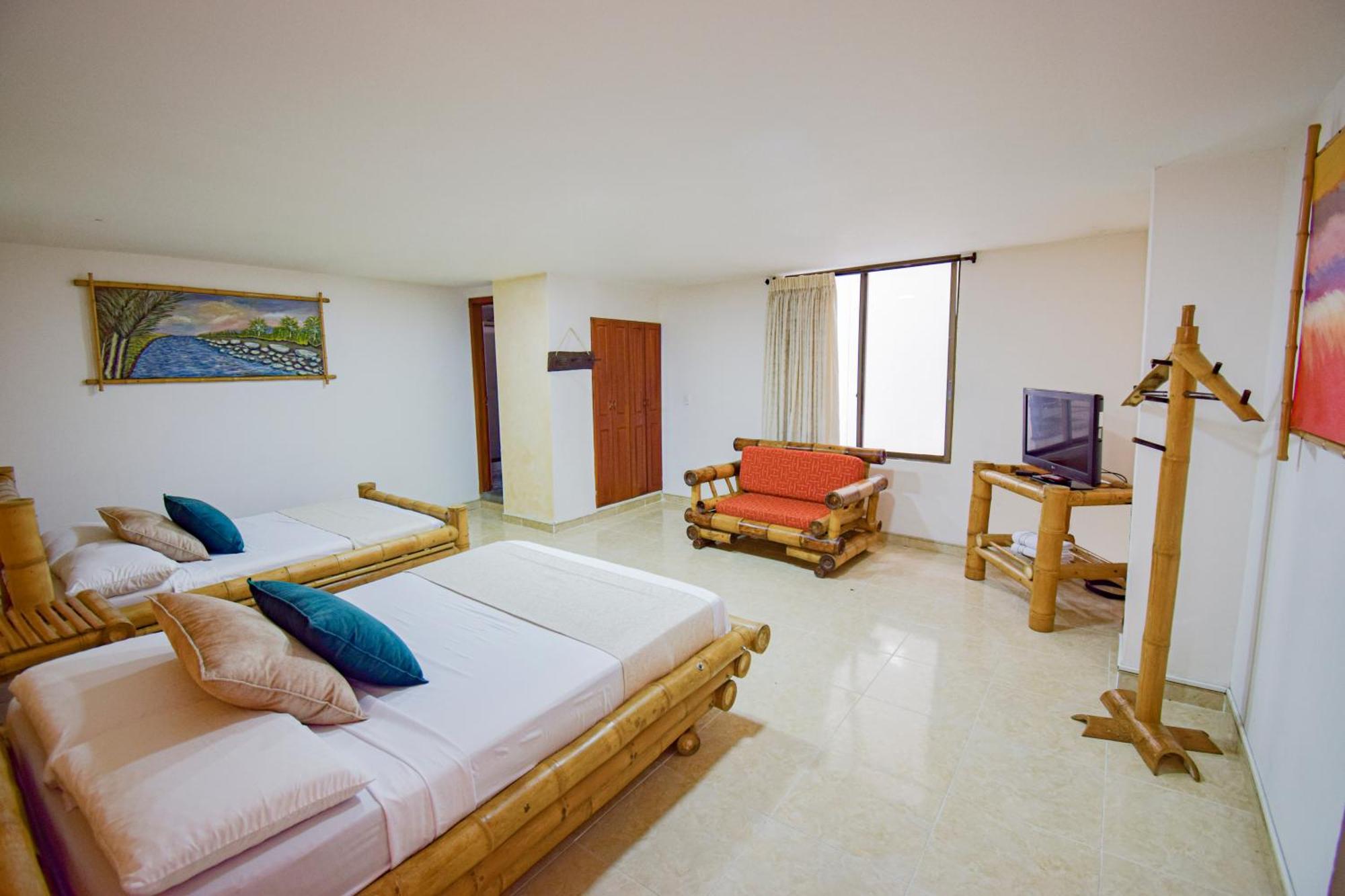 Hotel Toledo Plaza Armenia  Dış mekan fotoğraf