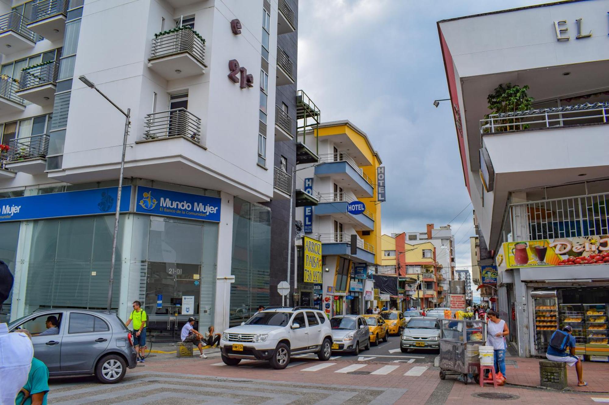 Hotel Toledo Plaza Armenia  Dış mekan fotoğraf