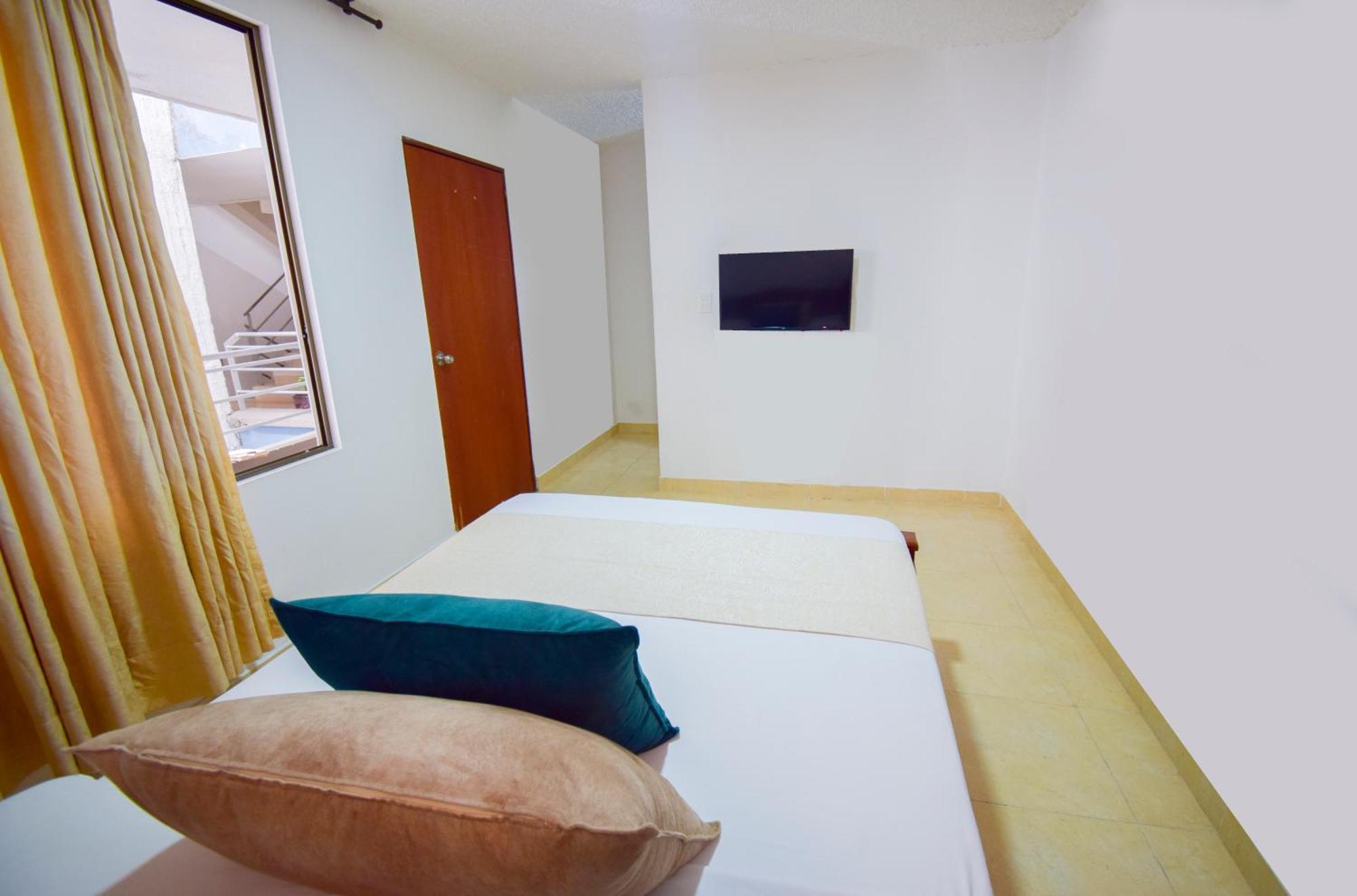Hotel Toledo Plaza Armenia  Dış mekan fotoğraf