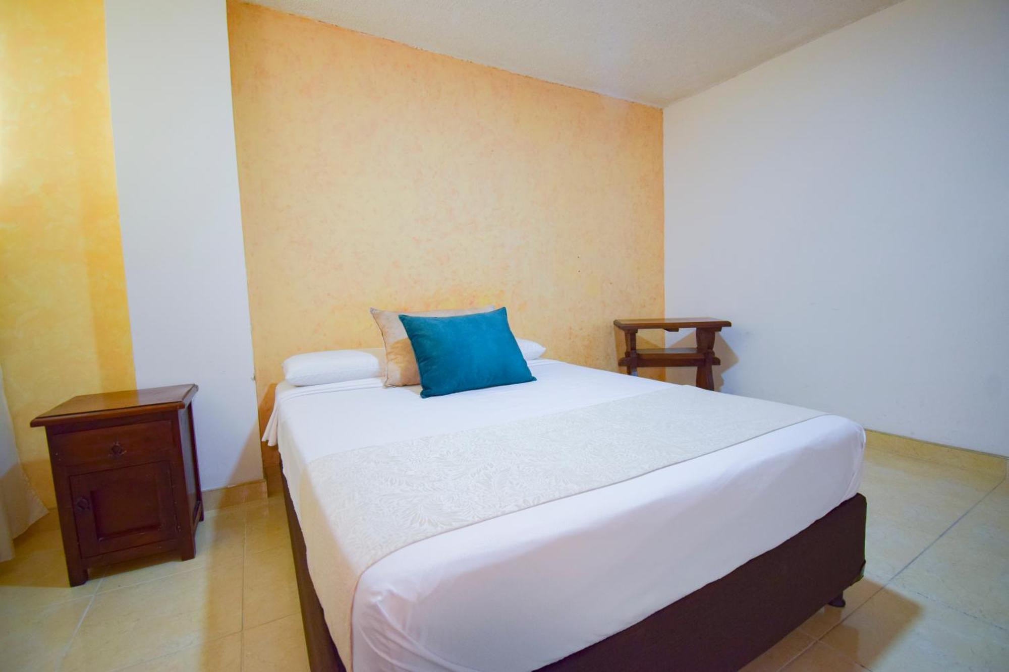 Hotel Toledo Plaza Armenia  Dış mekan fotoğraf