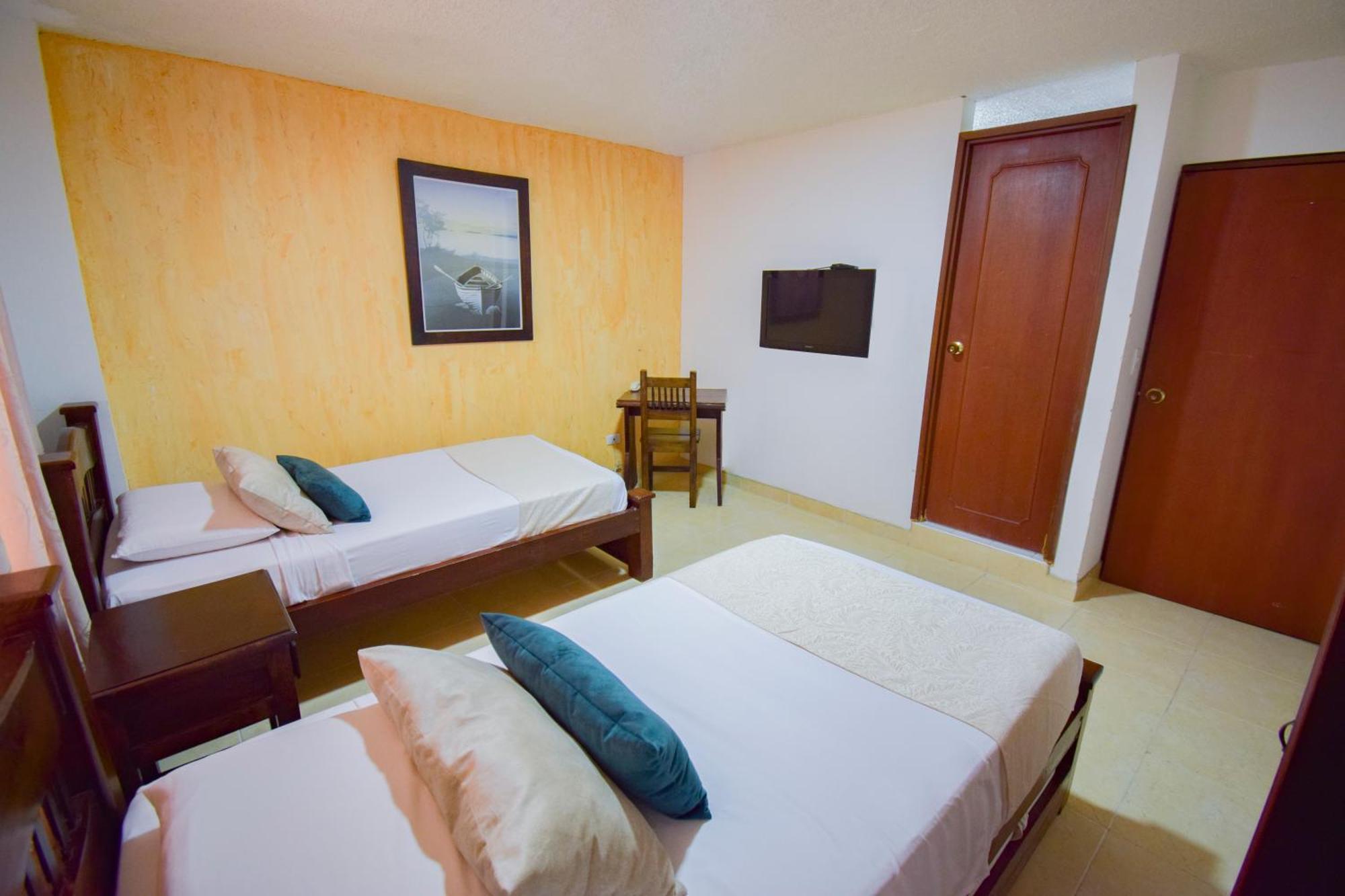 Hotel Toledo Plaza Armenia  Dış mekan fotoğraf