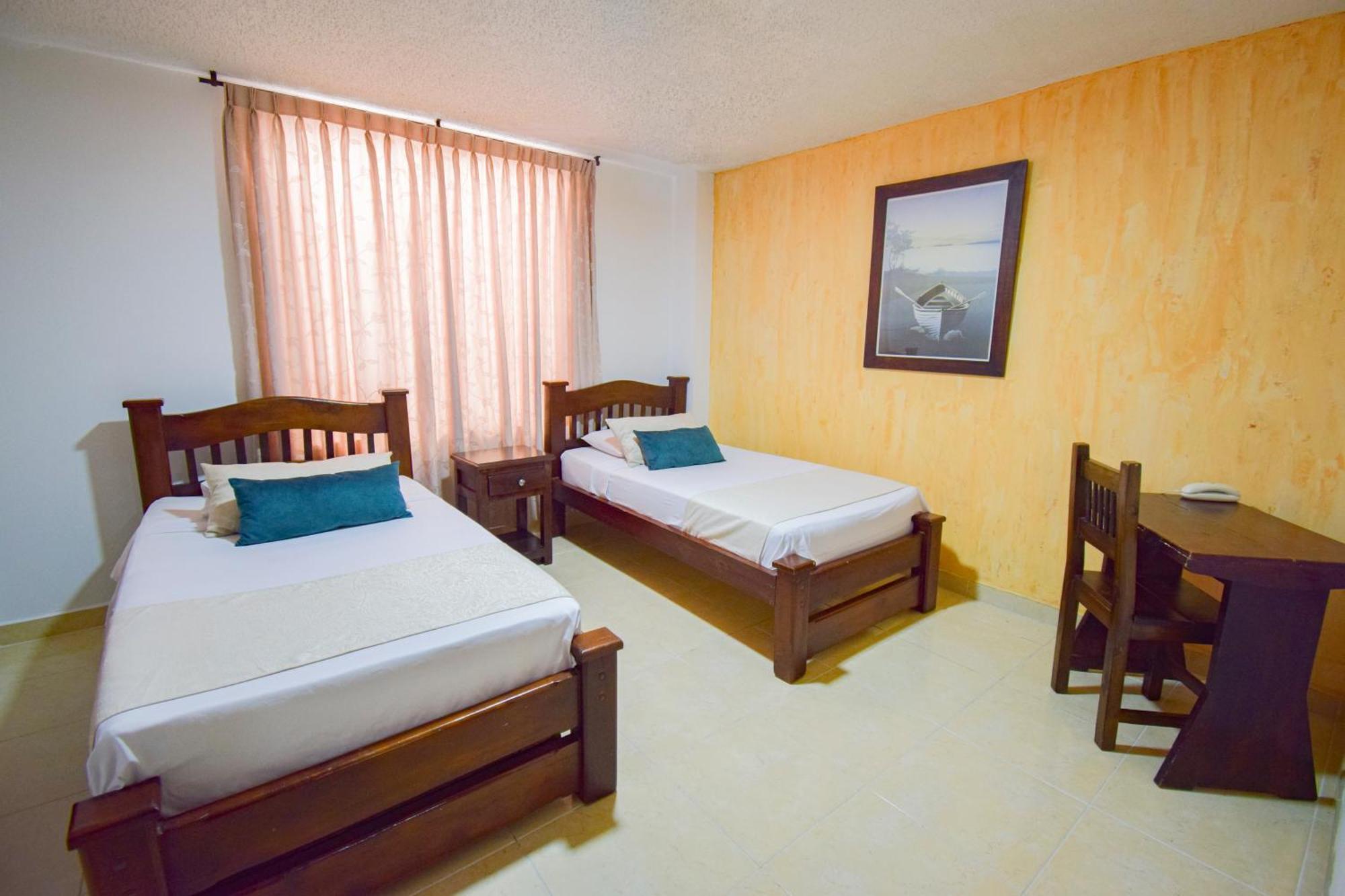Hotel Toledo Plaza Armenia  Dış mekan fotoğraf